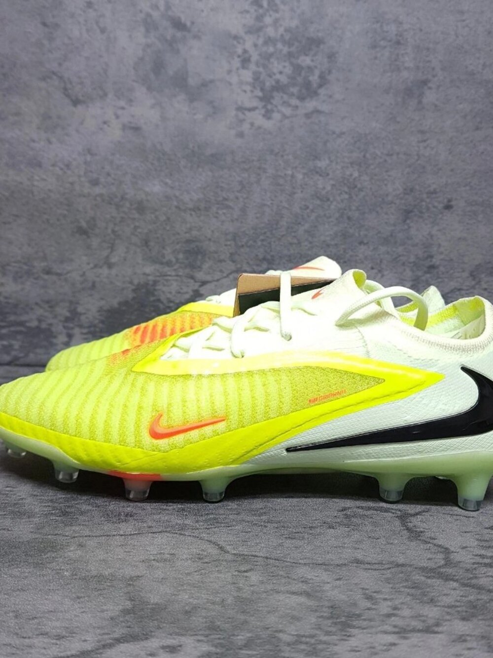 Nike Phantom 6 Low Elite AG Hyper Crimson Limelight Men’s Size 6 HQ2335-800